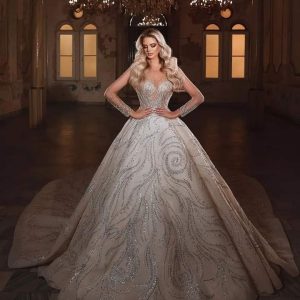 فستان زفاف ابيض